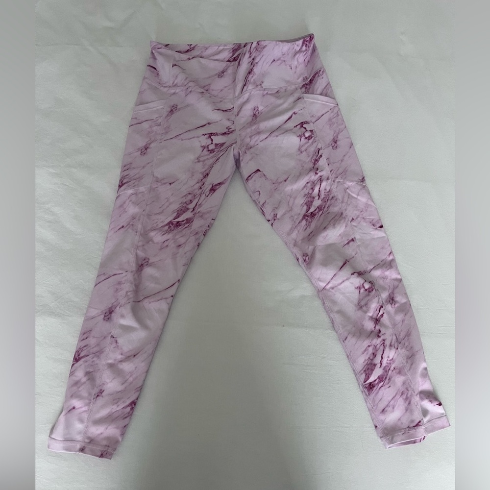 Women’s KIAVA Pink Marble Capri Leggings